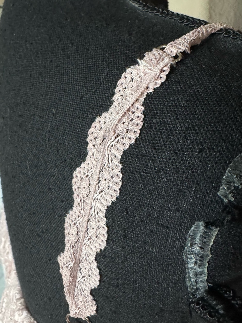 POL Embroidered Lace Top - Picture 3 of 9